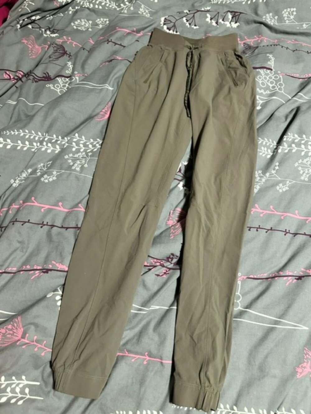 Lululemon Joggers size 0